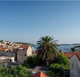 4 Bedroom Villa with Pool and Sea Views in Hvar Town, Sleeps 8